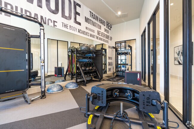 Interior Photo - Domain Town Center