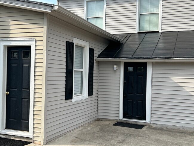 Foto del edificio - 24048 Trailhead Dr