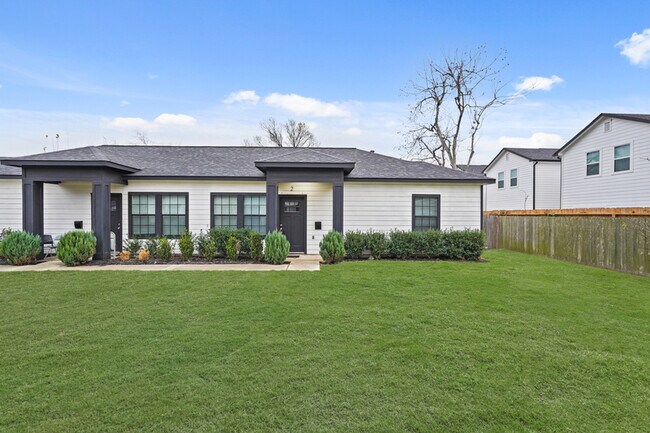 Photo - 4802 Cruse Rd Apartment