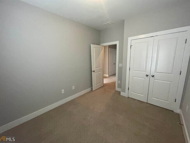 Building Photo - 1423 Olden Ln