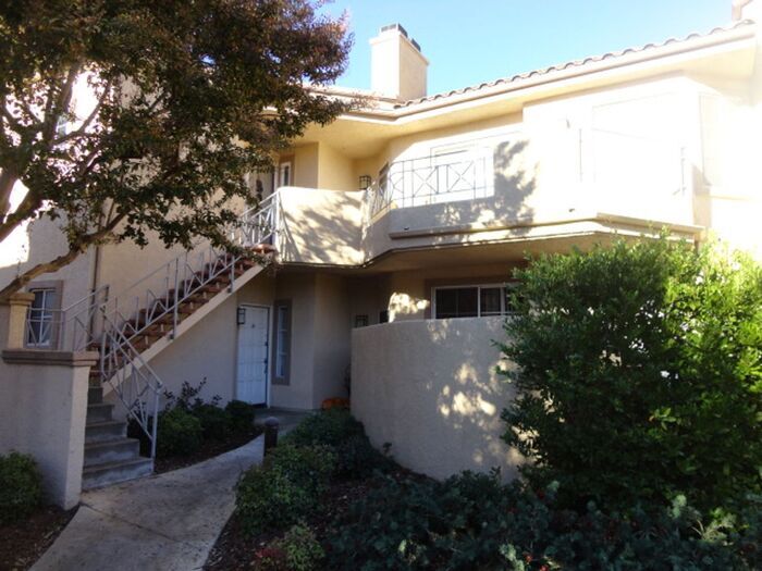 Primary Photo - Nice 2 + 2 Santa Fe Condo Valencia