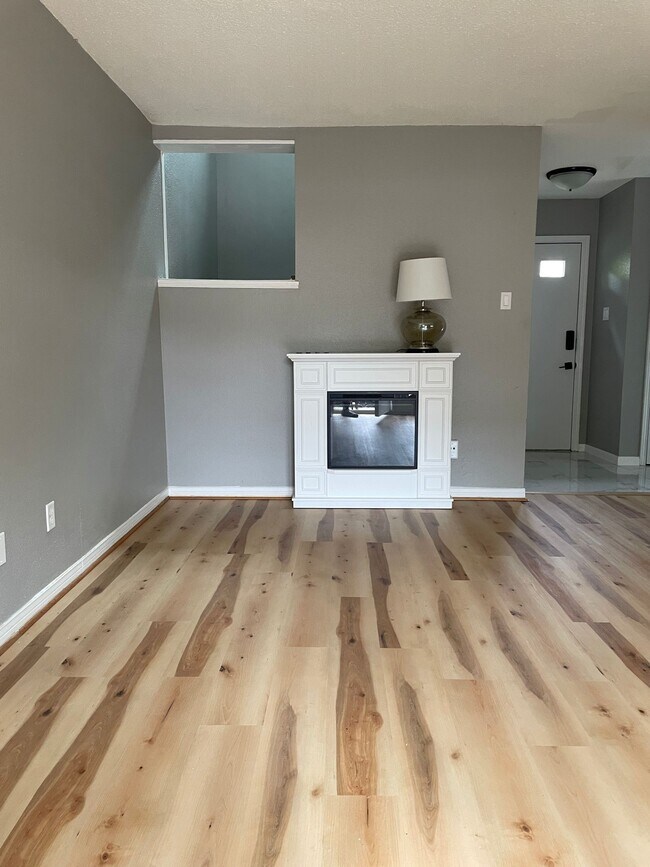 Foto del edificio - 14567 Still Meadow Dr