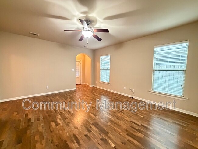Building Photo - 1415 Granby Dr