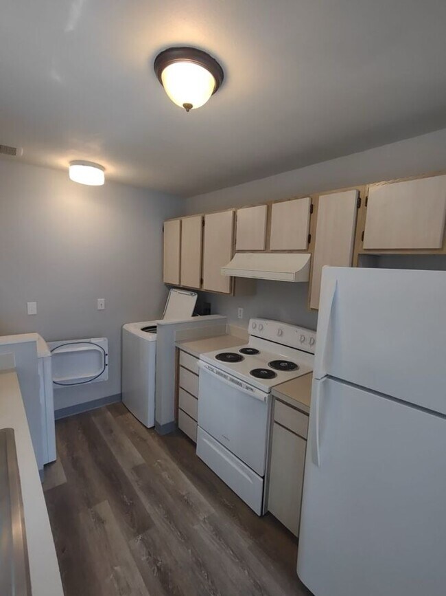 Foto del edificio - 601 Sunset Ave NE