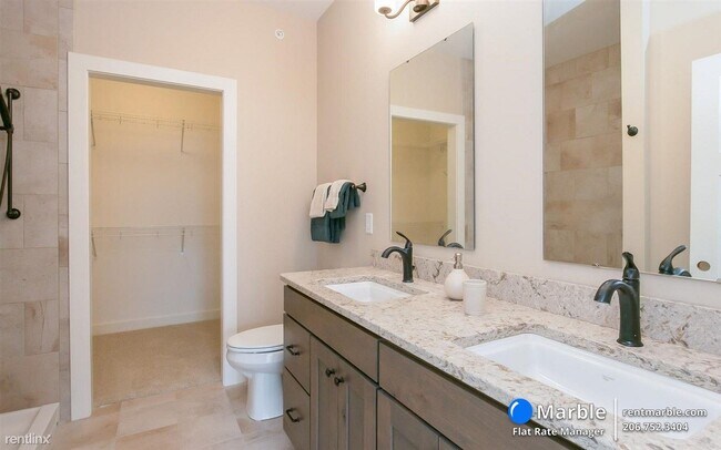 Foto del edificio - 2 br, 2.5 bath Condo - 901 E 2nd Ave Apt 211