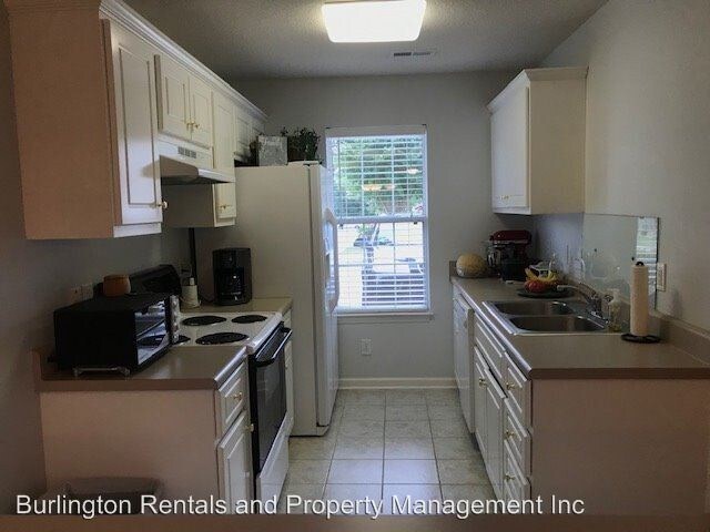Foto del edificio - 2 br, 2 bath House - 2429-B Moran Street