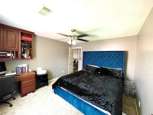 Foto del edificio - 2411 Fox River Ln