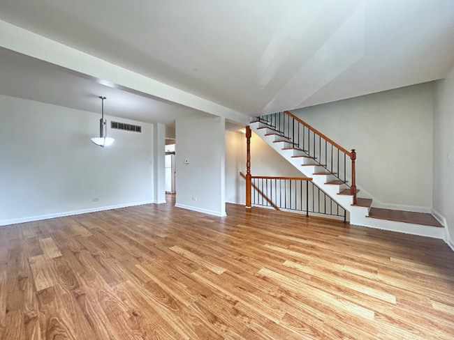 Photo - 1949 Governors Ln House