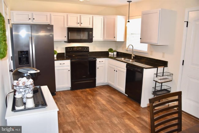 Building Photo - 503 Byler Cir