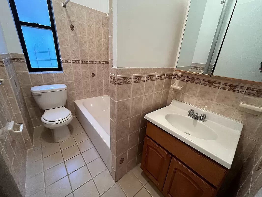 Foto del edificio - 616 Academy St