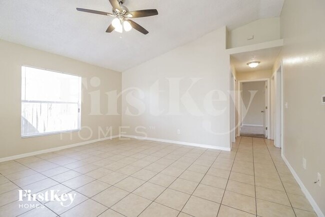 Building Photo - 7507 Groveoak Dr
