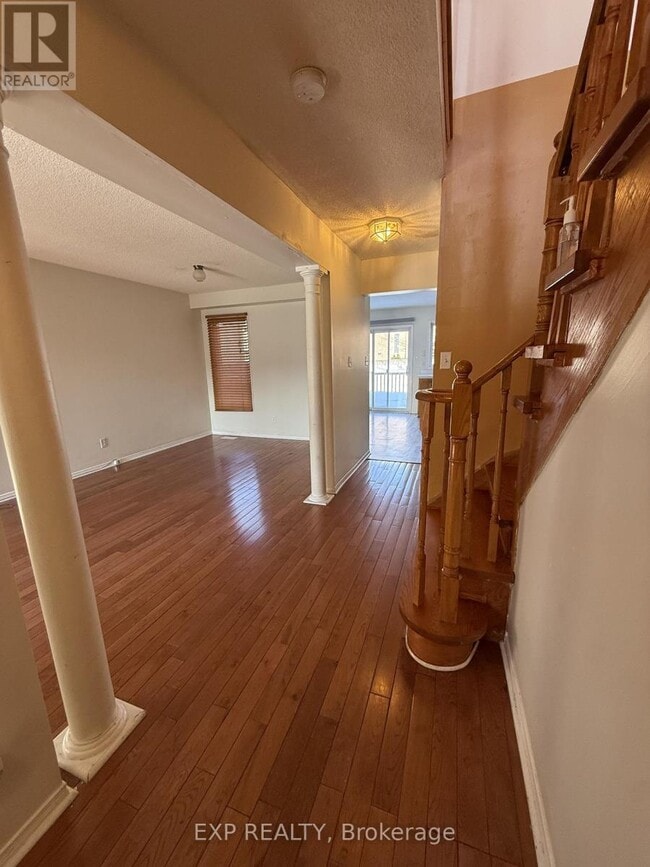 Building Photo - 7680 Black Walnut Trail