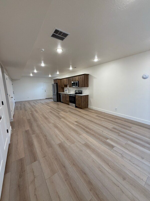 Foto del edificio - 245 N Center St