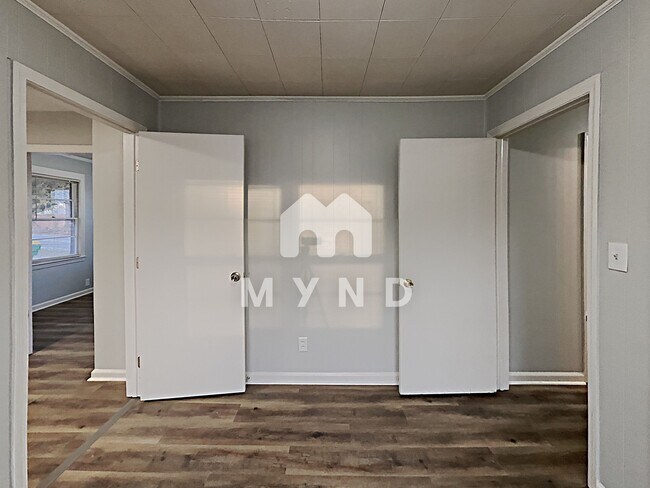 Building Photo - 4789 Courtney Dr
