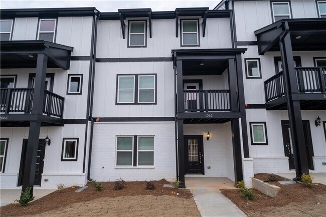 Foto del edificio - 1062 Knoxboro Ln