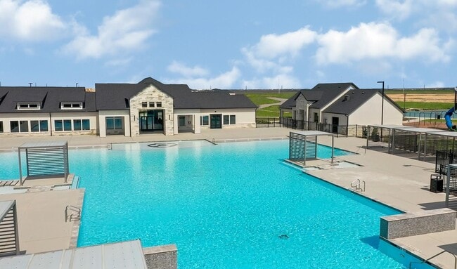 Building Photo - 3831 Turnpike Dr