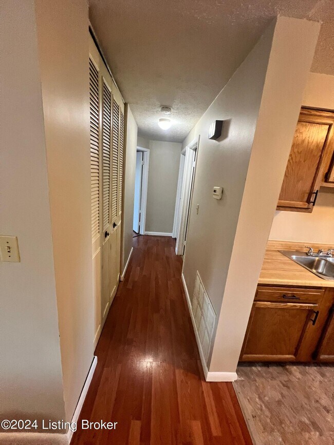 Foto del edificio - 4503 Cody Ln
