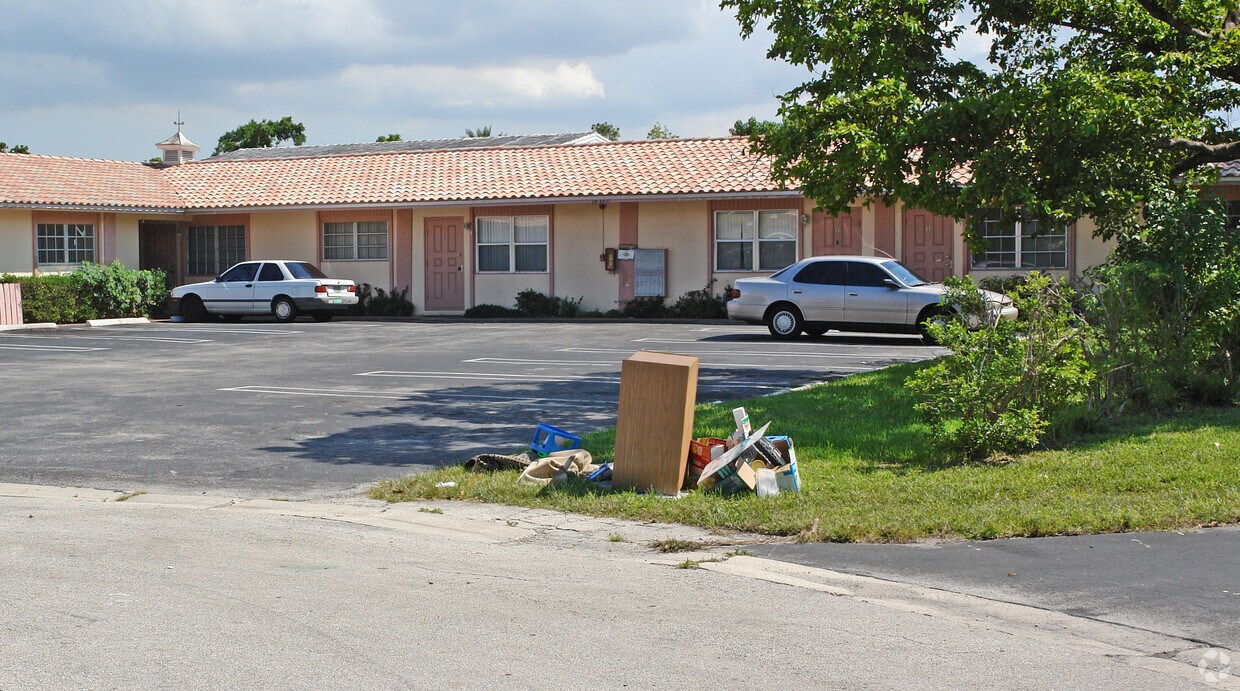 Building Photo - 10301 NW 36th St