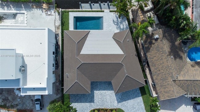 Foto del edificio - 2810 NE 59th Ct