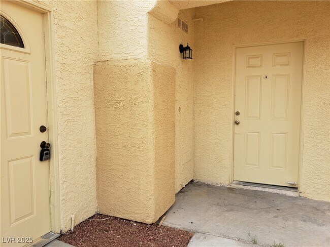 Foto del edificio - 2324 High Uintas Dr