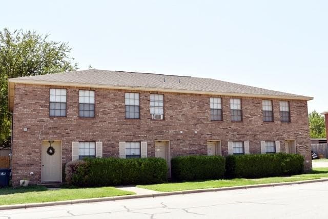 Building Photo - 5751 Shadydell Dr