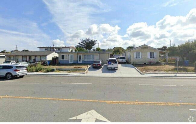 Building Photo - 1260 Canyon Del Rey Blvd
