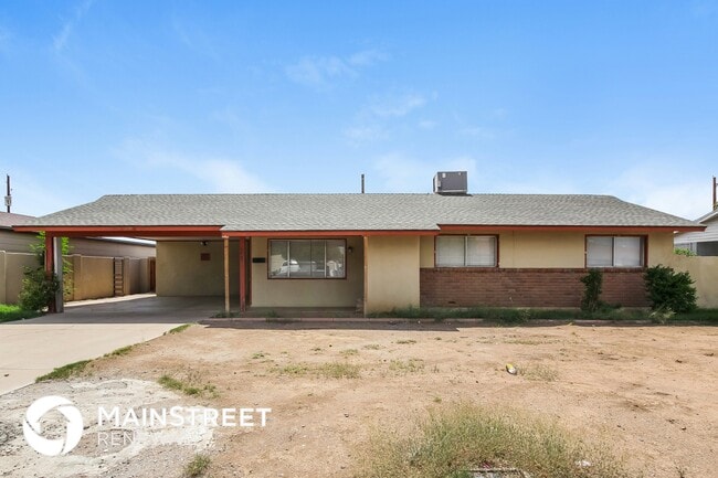 Building Photo - 5407 W Vernon Ave