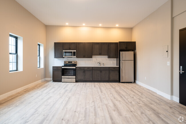 2HAB, 2BA - 650 ft² - The Eleanor Apartments