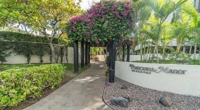Building Photo - Newly remodeled 2-bdrm, 2-bath, 2 parking ...