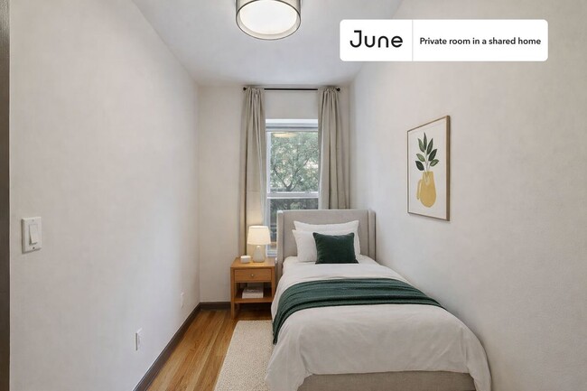 Building Photo - Room in Shared 3 bed/1 bath home