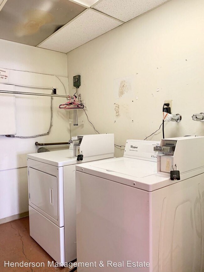 Foto del edificio - 1626 E 16th St