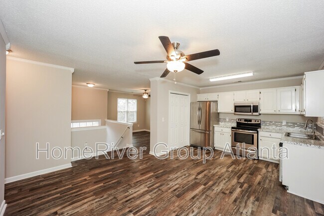Building Photo - 4050 Robin Cir