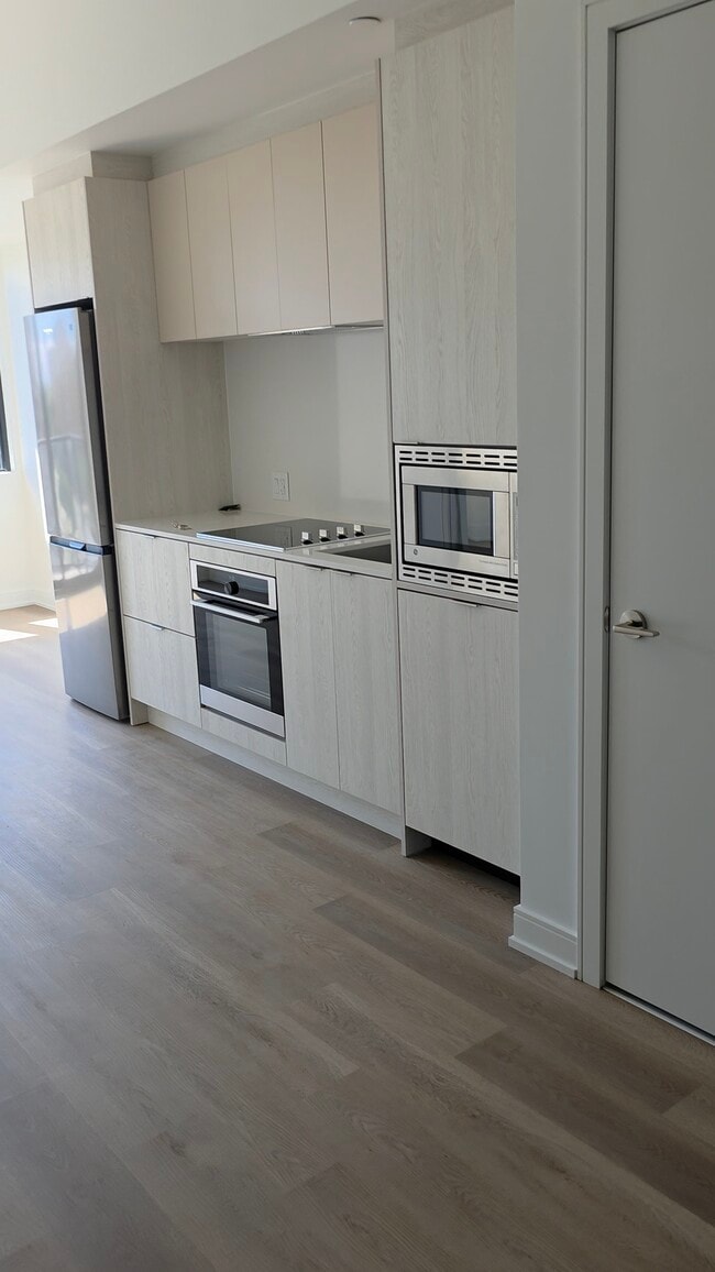 Building Photo - 3009 Novar Rd