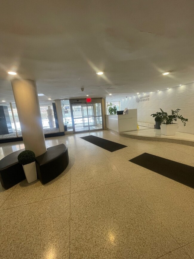 Foto del edificio - 40 Brighton 1st Rd