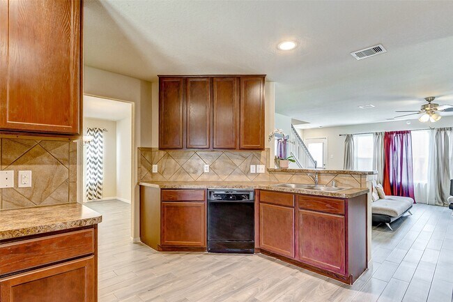 Foto del edificio - 21219 Fox Hillside Way