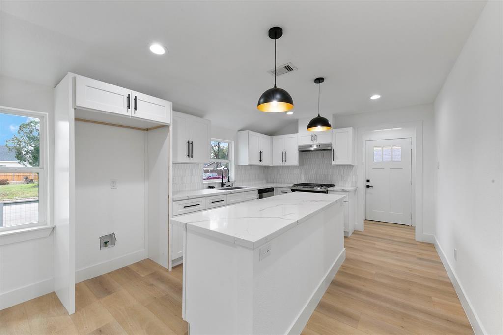 Foto principal - 5610 Chapman St