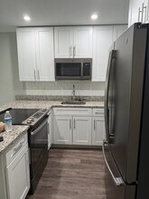 Building Photo - 232 Orienta Point St