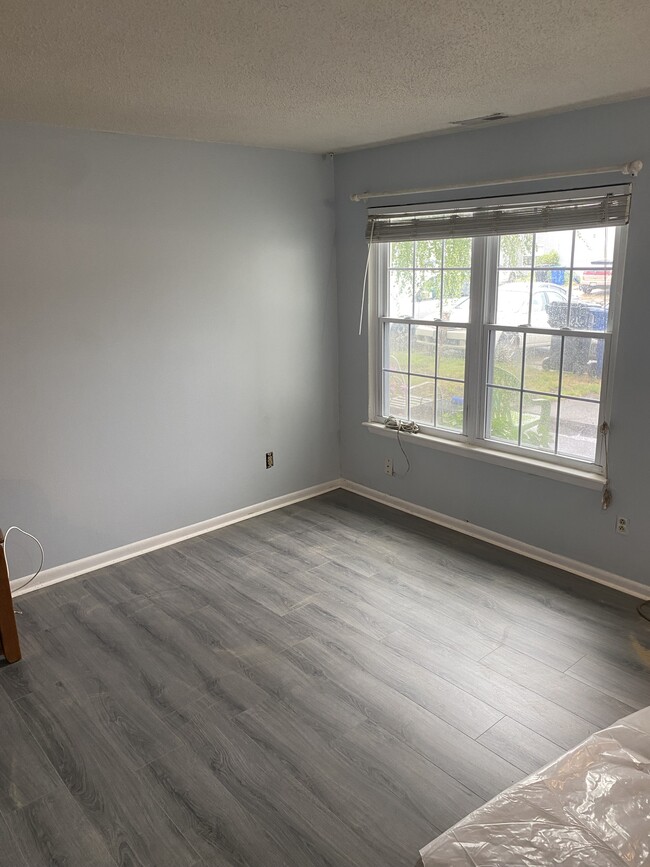 Living room - 1011 Coastaway Dr