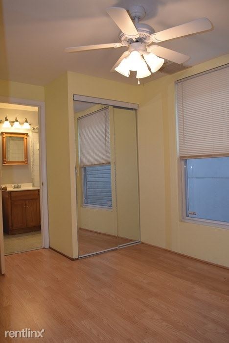 Building Photo - 3 br, 2 bath Apartment - 1923 N Mozart St