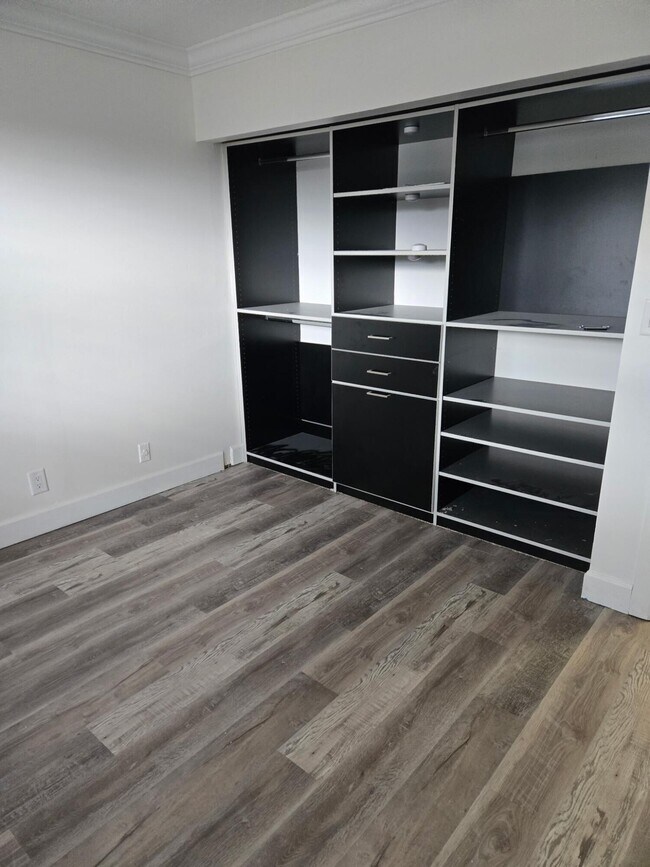 Foto del edificio - 9235 SW 8th St
