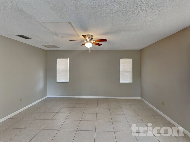 Foto del edificio - 508 Cedar Grove Dr