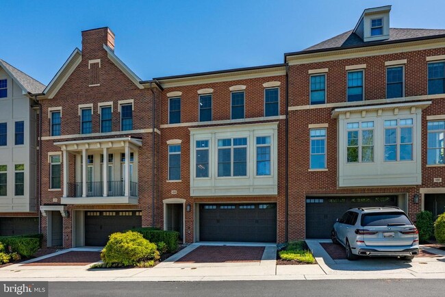 Foto del edificio - 133 Bytham Ridge Ln