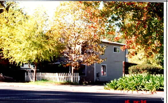 Building Photo - 212 Woodland Ave