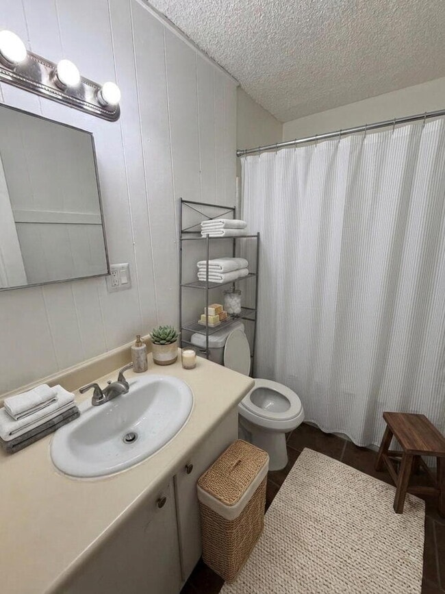 Building Photo - 3 Bed 2 Bath in Midwest City