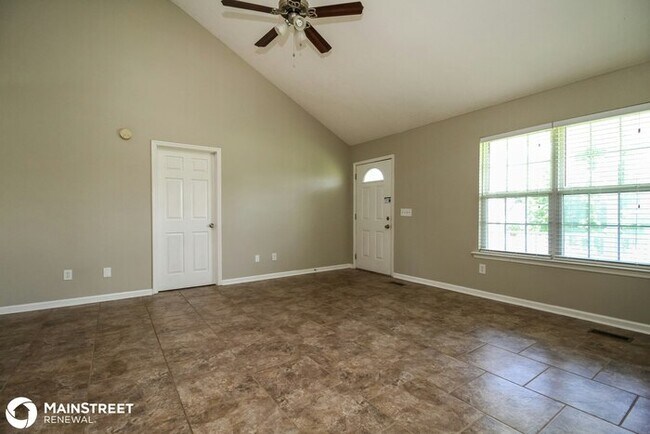 Building Photo - 114 Sierra Dr