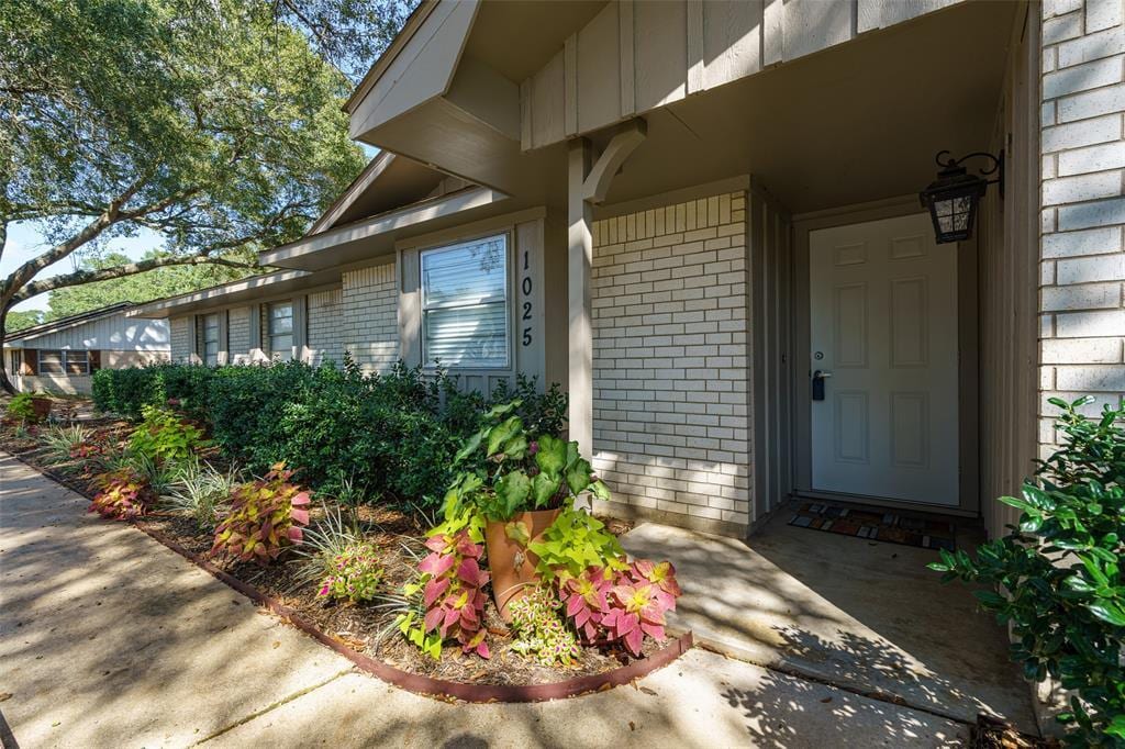 1025 N Meyer St, Sealy, TX 77474 House Rental in Sealy, TX