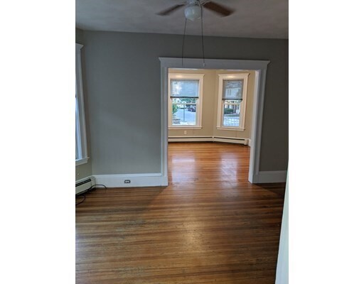 Building Photo - 397 Lincoln Ave