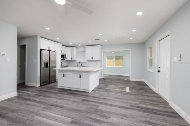 Photo - 1709 W Perio St House