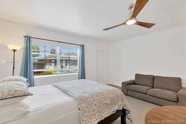 Building Photo - 31 S Golfview Rd