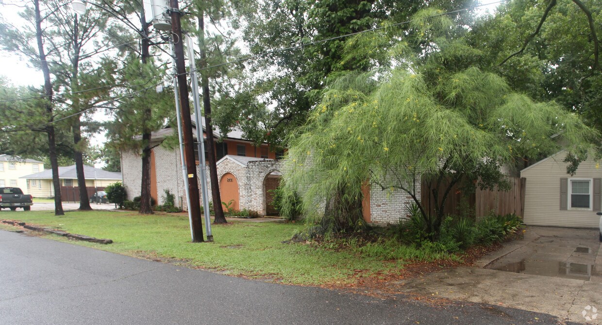 Foto del edificio - 249 Richland Ave